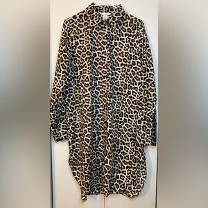 H&M Leopard Print Women's Shirt/Dress (Size S) Ptp 21” L 39”